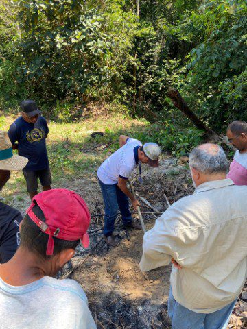 Em Rio Preto da Eva, Sepror promove oficinas em Boas Práticas na Produção de Melancia e de Biofertilizantes Informe Manaus Sepror Rio Preto da Eva foto divulgacao2
