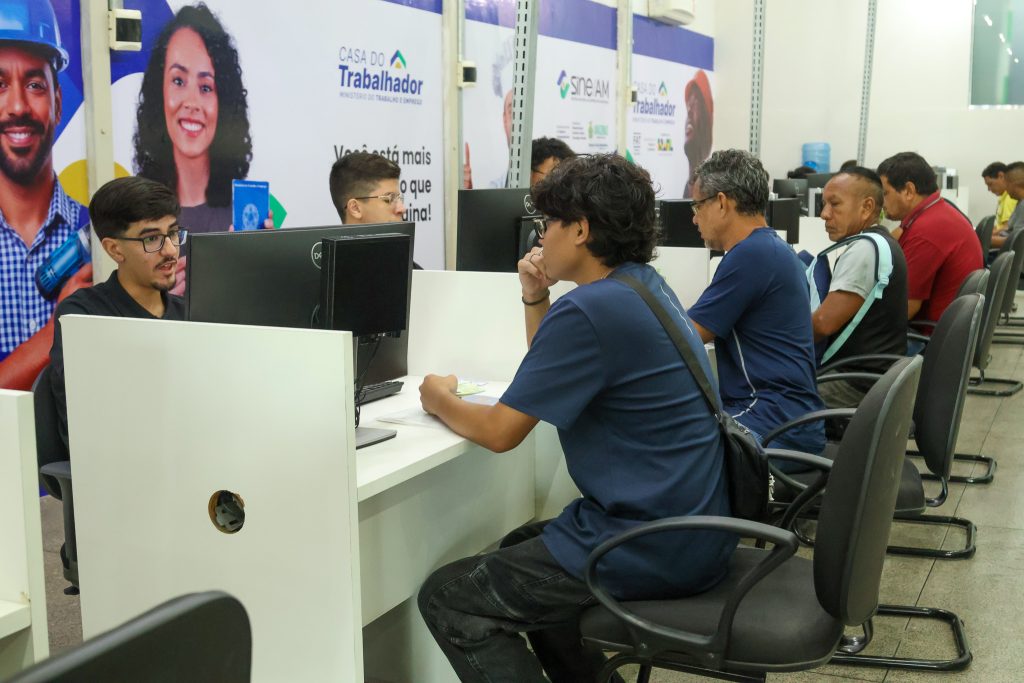 Sine Amazonas oferece 279 vagas de emprego e informa atendimento presencial na Casa do Trabalhador